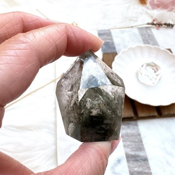 Extra Small Garden Quartz Polished Tip - Picture 2 of 7